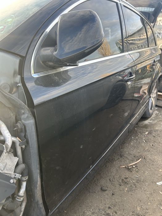 Ușă dreapta față Audi Q7 7L facelift 2011