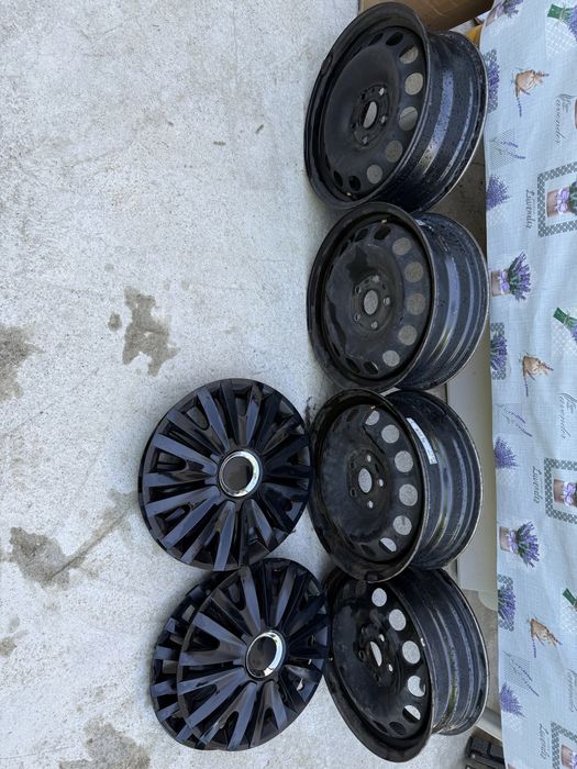 Jante tabla R16+set capace Volkswagen Jetta
