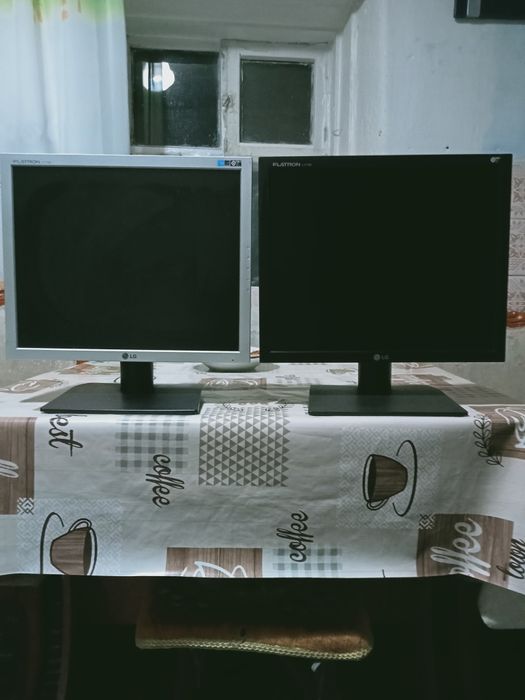 Продам 2 монитора