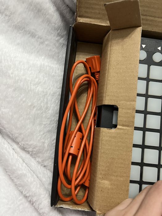 Продам launchpad mini MK2 notivation