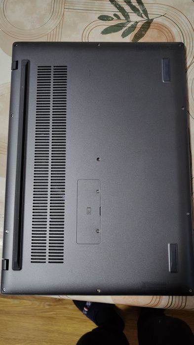 Laptop Medion / 16 inch / i3-1215U/ 8 GB ddr 4 / ssd 256 gb