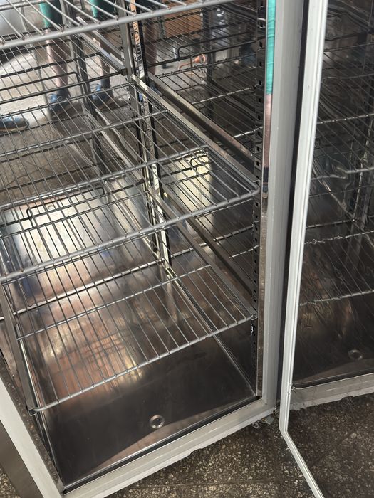 Професионален хладилник electrolux с нов изпорител