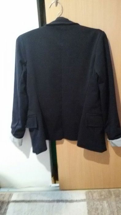 Sacou bleumarin cambrat