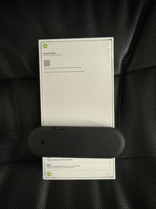 Смартфон Apple iPhone 17 Pro Max 1024Gb серебристый