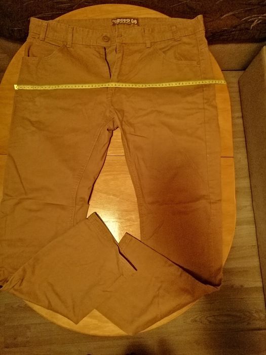 Продавам мъжки панталони, дънки. Дълги и къси.