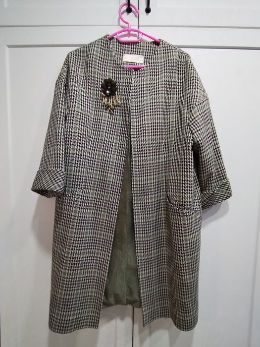 Удлинённый женский блейзер