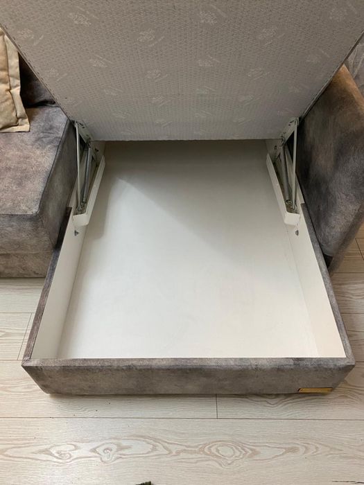 Диван в отличном состоянии