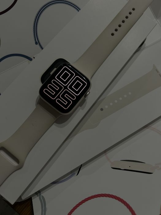 Смарт-часы Apple Watch SE GPS Gen.2 2024