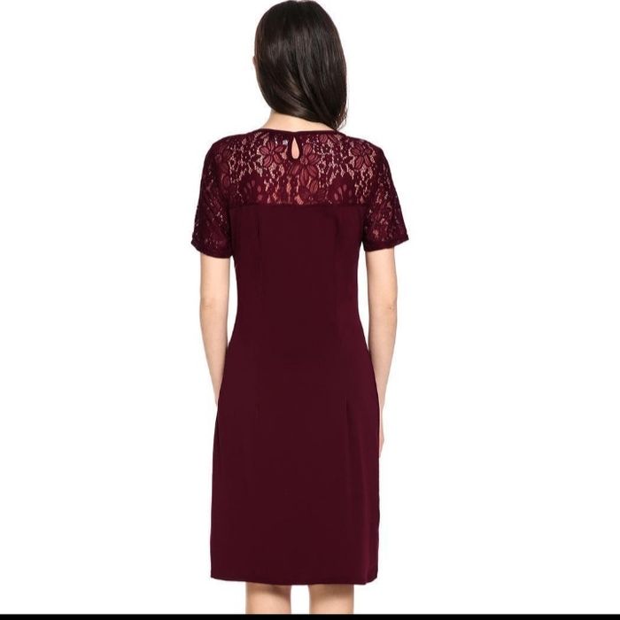 Продам Платья размер L 44-48