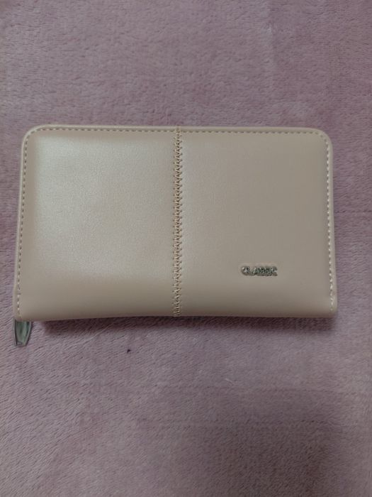 Ново дамско розово портмоне