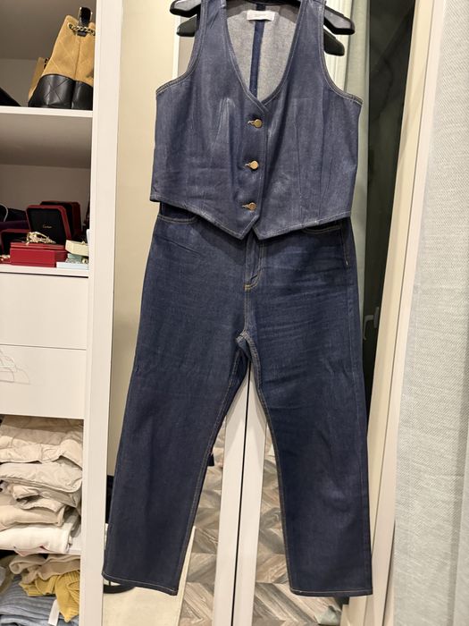 Продам джинсовый костюм