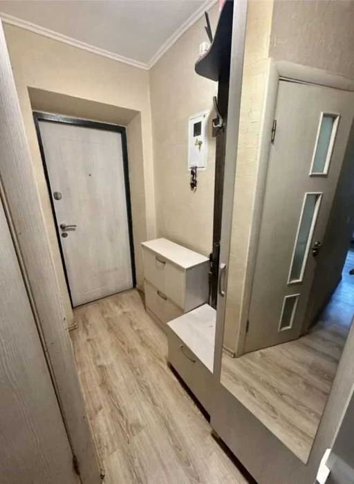 Дава се под наем Двустаен апартамент в София, Център - 55 кв.м за 387.6 € - Снимка #2