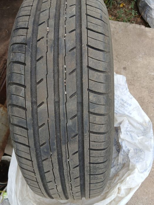 Продам шины 15/195/65