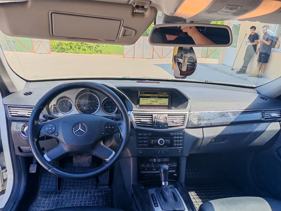 MERCEDES-BENZ E-Class 2010 — imagine 5