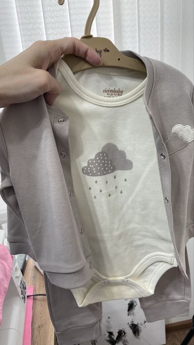 Продам новый детский костюм