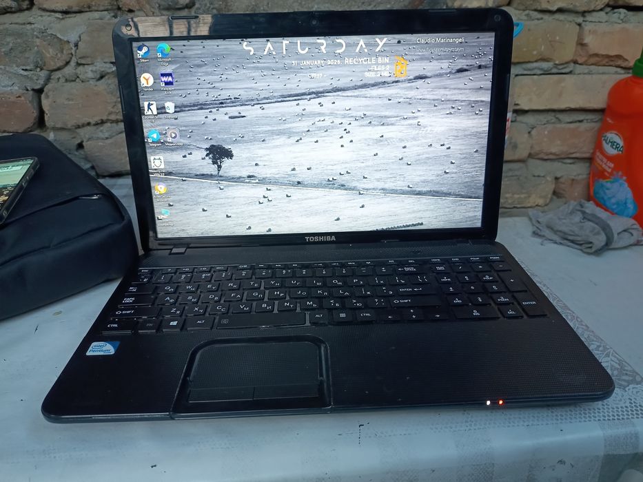 TOSHIBA  Ноутбук
