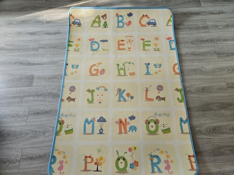 Covoras de educativ cu doua fețe