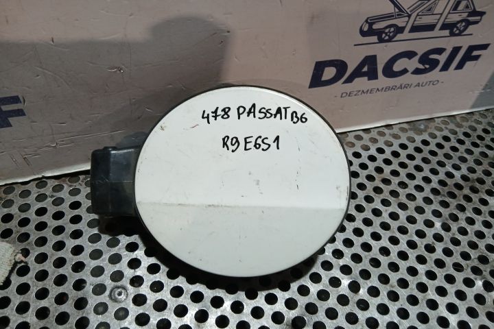 Usita rezervor 3C9809857 3C9809857 Volkswagen VW Passat B6