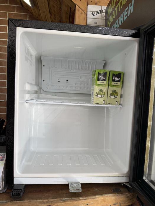 Барный холодильник