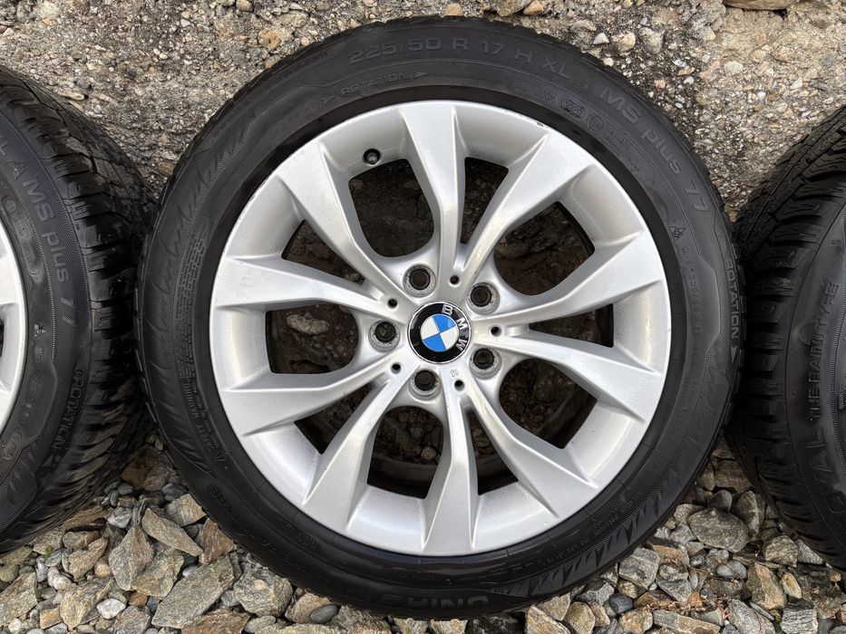 Roti: jante originale BMW X1 E84 style 318 7.5J ET34 + anvelope iarna 225 50 R17 XL