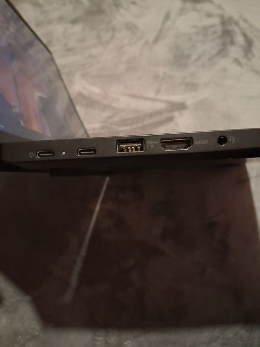 laptop  lenovo  in stare foarte bună