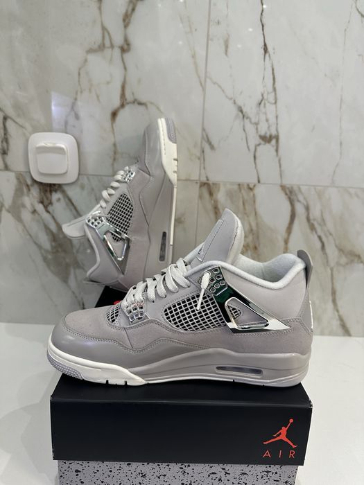 Air Jordan 4 Frozen Moments 44 номер