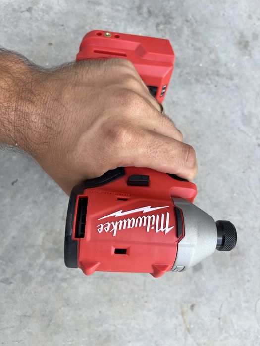 Milwaukee masina strans cu impact biti M18 BLIDR (corp) 18 volto