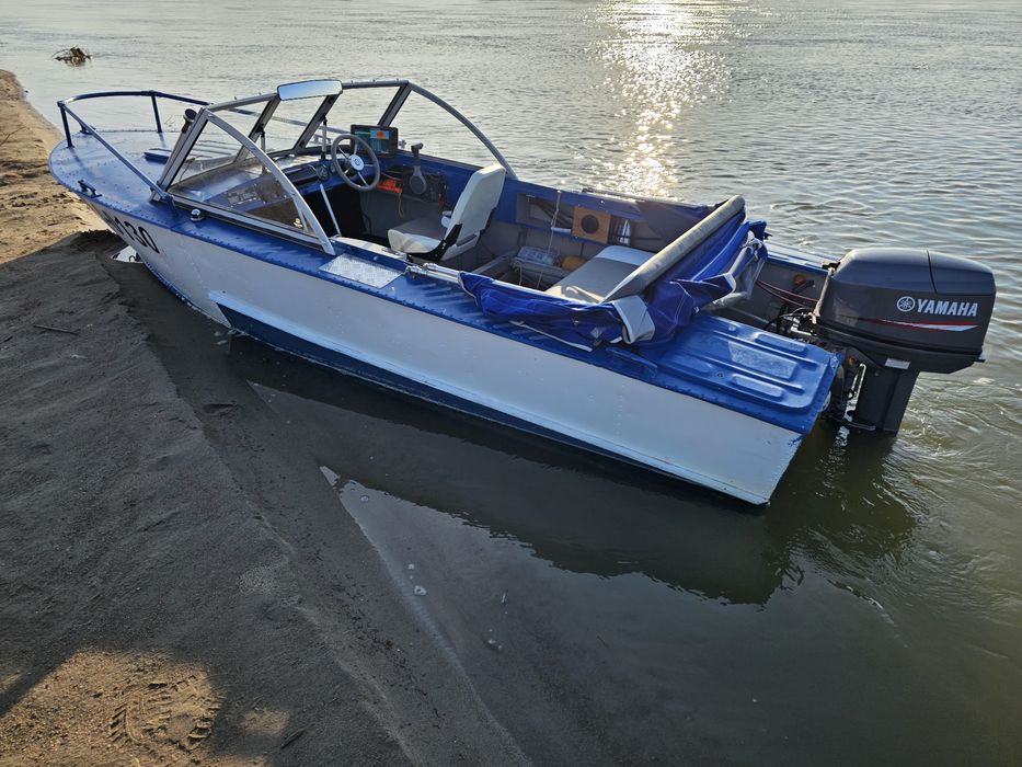 Лодка Прогресс 2М, Yamaha 30 2т дистанция