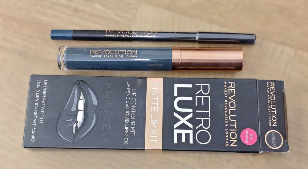 Гримове - Makeup Revolution Течно Червило, матова основа за грим 28 мл