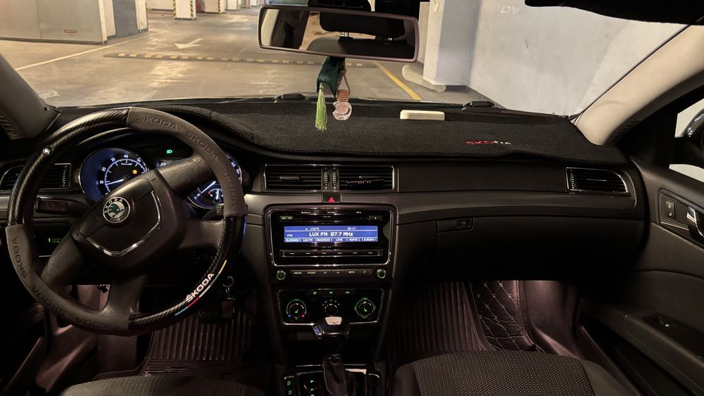 Авто Skoda superb