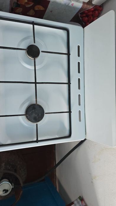 Продам газовую плиту