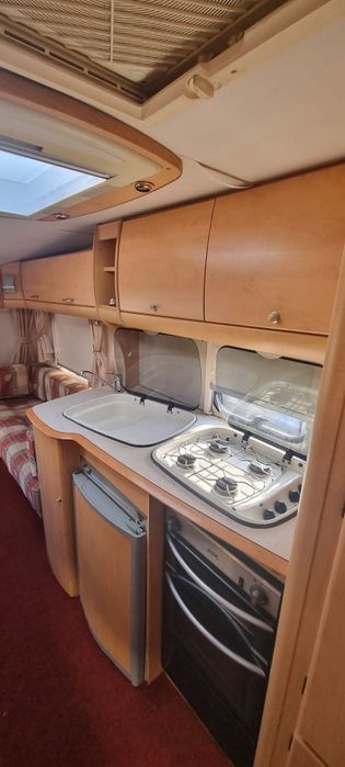 Rulota Bailey 2005, 3 spatii dormit- 6 persoane- Cort mare cu anexa