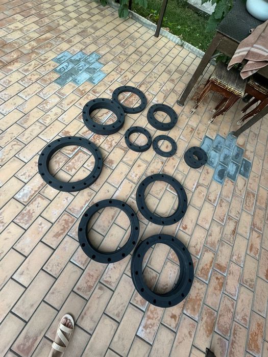 Фланцы ДУ 350,300,250,200,180,100