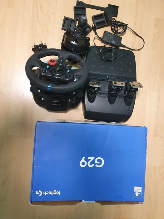 Volan Logitech G29 ca nou, cu adaptor 3D, opritoare + cutie original
