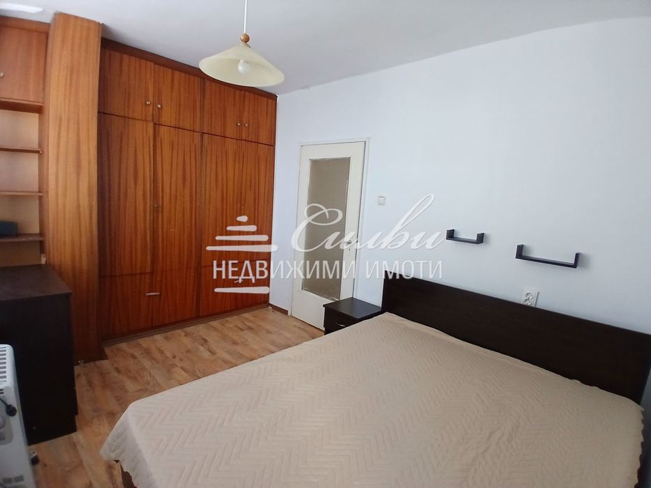 Дава се под наем Двустаен апартамент в Шумен, Тракия - 64 кв.м за 255 € - Снимка #6