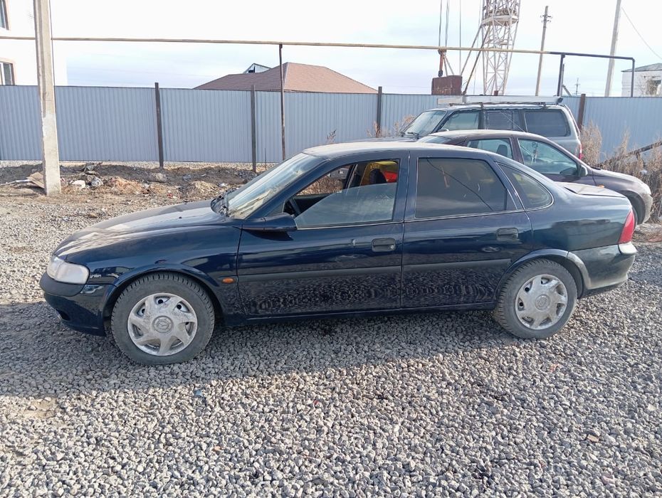 Опель1.6 автомат