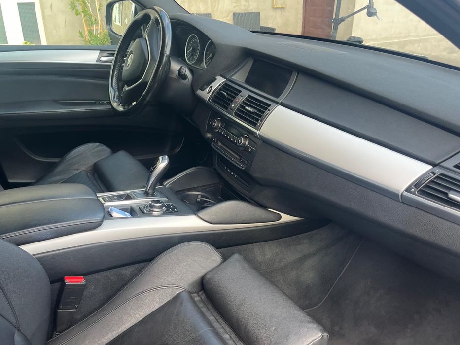 BMW X6 E71 stare foarte bună