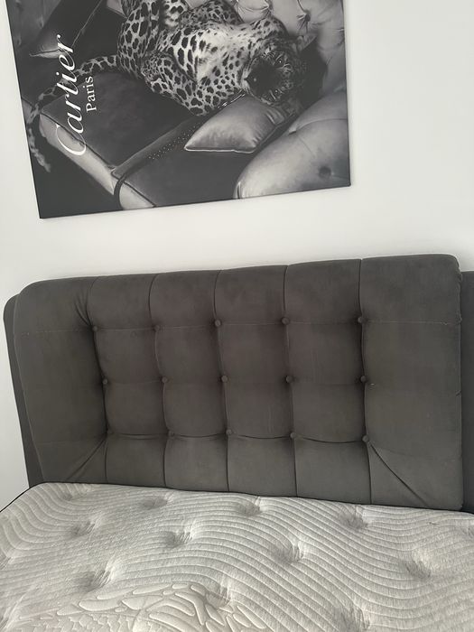 Pat tapitat Luxury, saltea ortopedica, noptiera