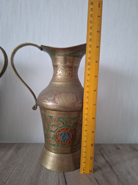 продам кувшин бронзовый парой
