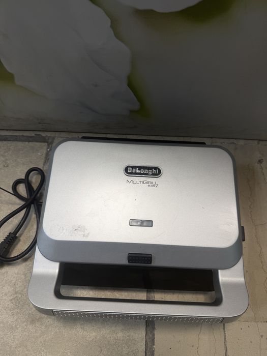 Многофункционален грил Delonghi Easy