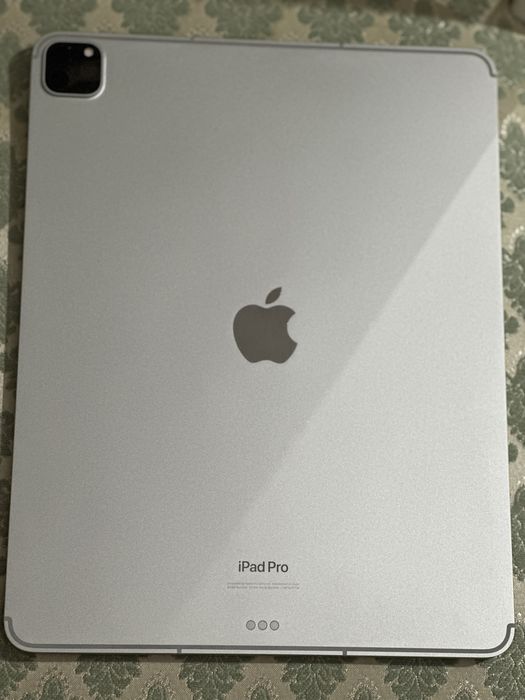 IPad Pro 12.9 (6th generation) 2022, Wi-Fi + Cellular 256 gb