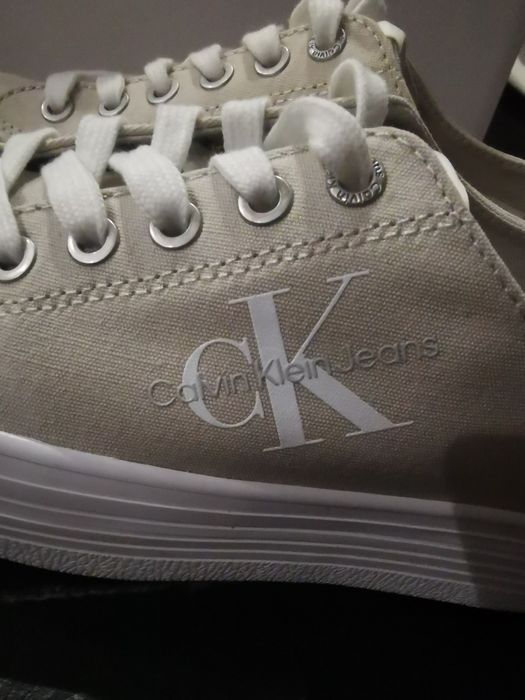 Оригинални дамски кецове Calvin Klein 38