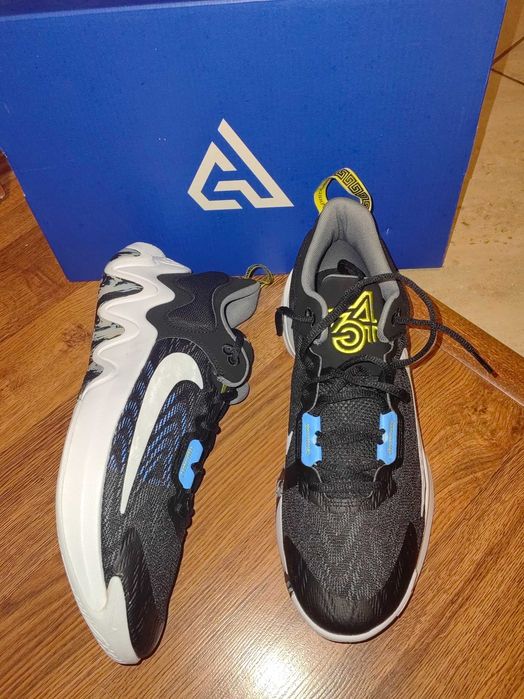 Adidasi Nike barbati