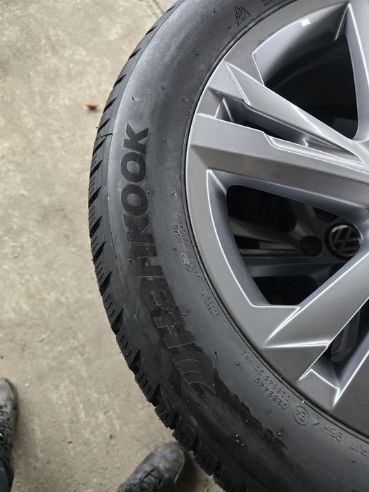 4 Броя НОВИ 205/55/17 Hankook 25dot