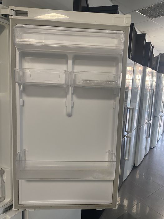 Хладилник с фризер SAMSUNG А++ No Frost