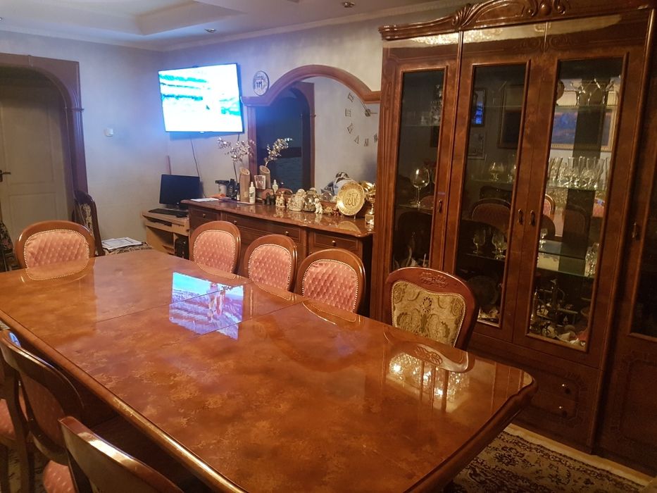 2+3 кoм.за акиматом 1 этаж.