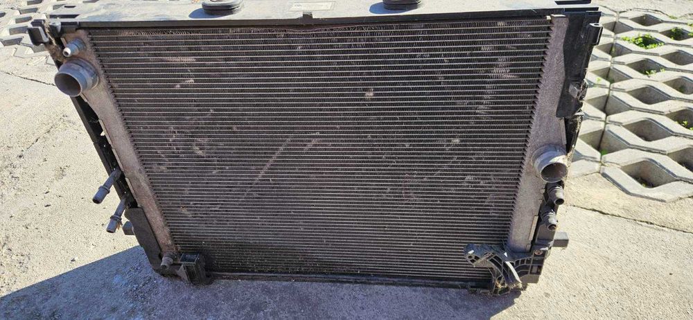 Радиатор BMW 650 / BMW 5 6 7 серия оригинален