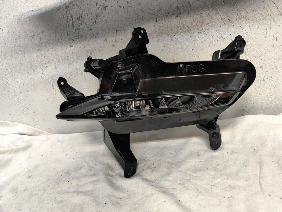 Оригинален халоген Киа Сеед  Kia Ceed  R  2018