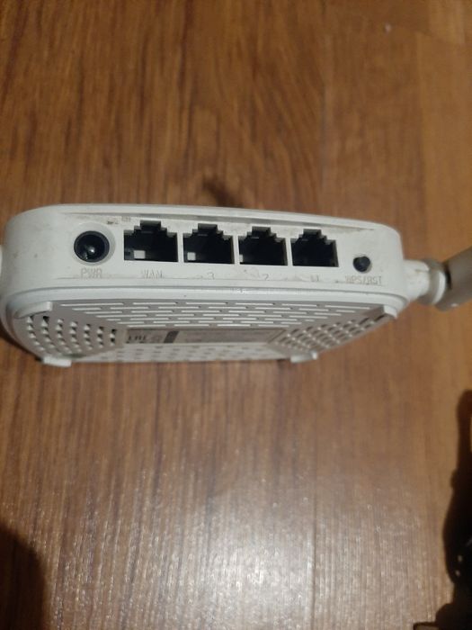 Продаю WiFi роутер Tendo