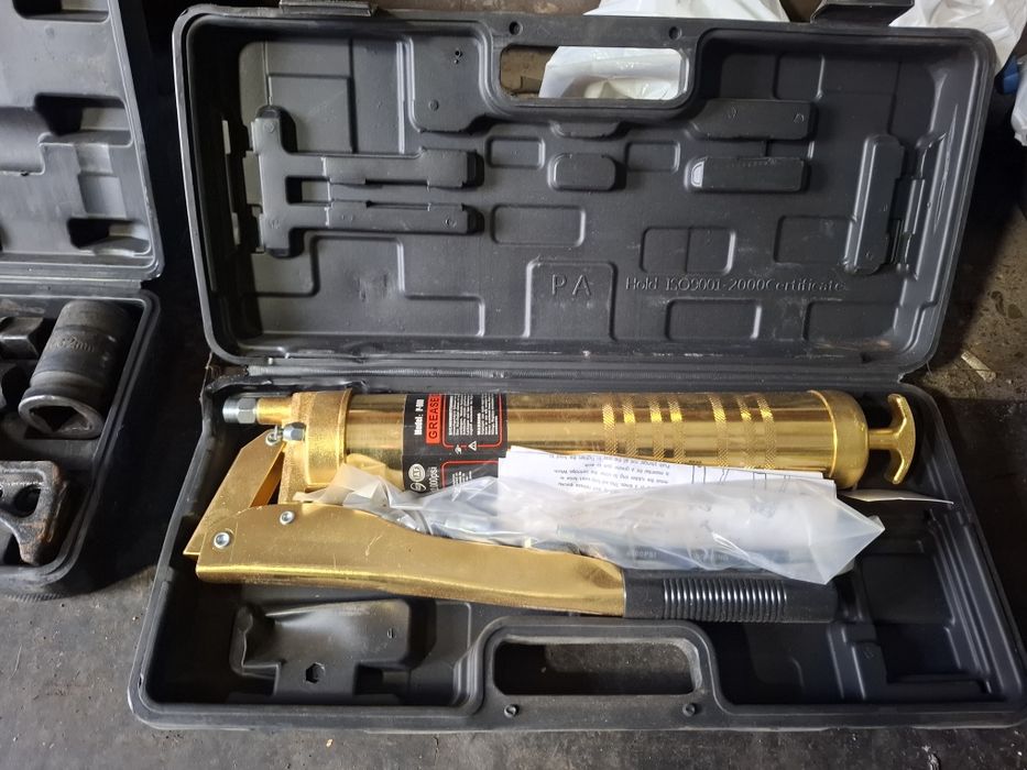 Продам новый . .